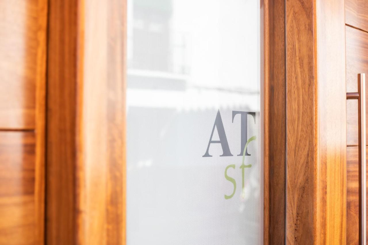 Apartamentos San Francisco - Centrico Mota Del Cuervo Zewnętrze zdjęcie